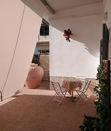 شقة Casetta Fanusa *